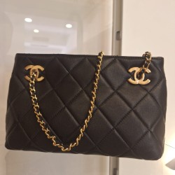 Chanel lambskin handbags with gold-plated chain straps (NEW