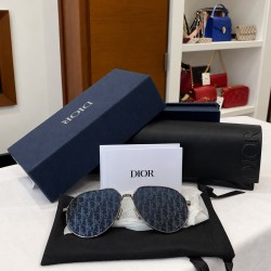 Dior CD Link A1U Blue Dior Oblique Pilot Sunglasses